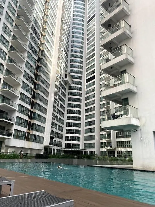 Regalia Klcc View By Ucare Suites Kuala Lumpur 0*,