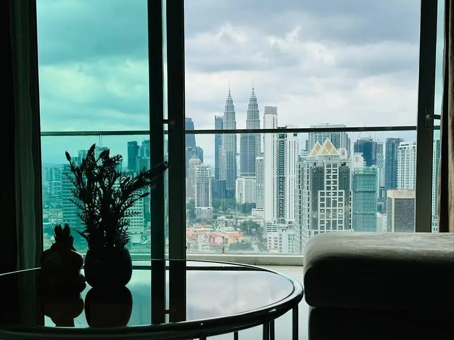 Apartment Regalia Klcc View By Ucare Suites Kuala Lumpur